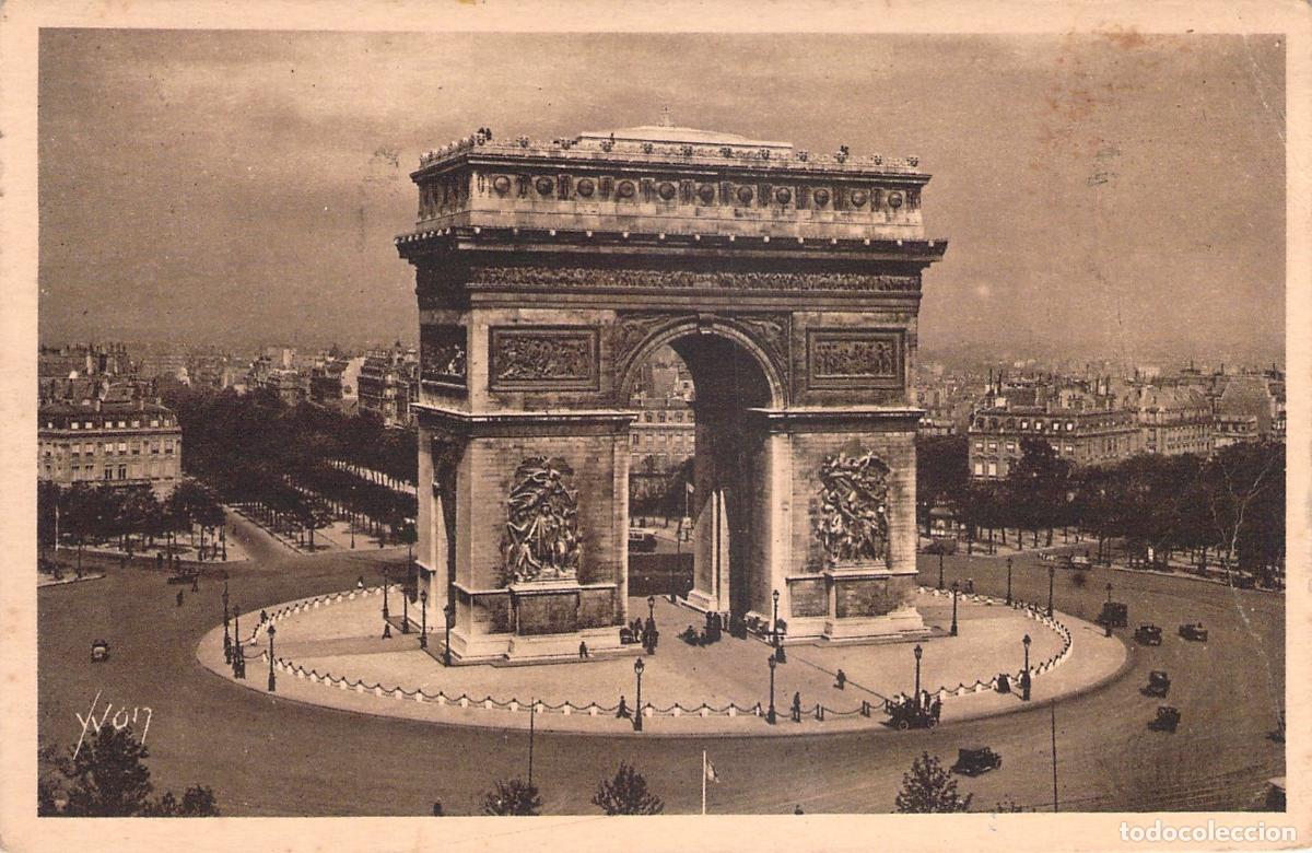 Postales: Postal del Arco de Triunfo y la Plaza de la Estrella en Par&iacute;s