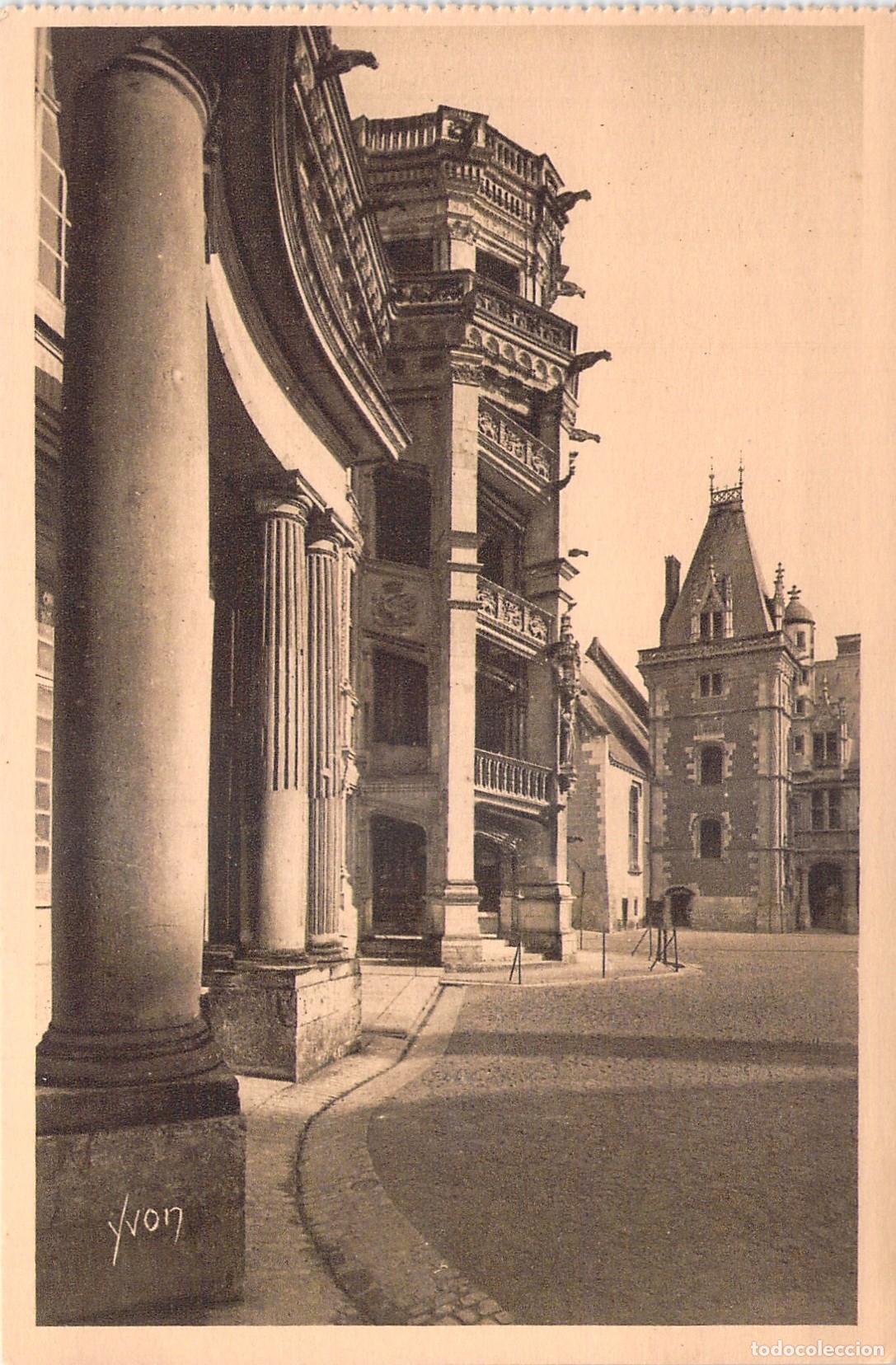 Postales: Postal del Castillo de Blois: Escalera Francisco I y Fachada Luis XII