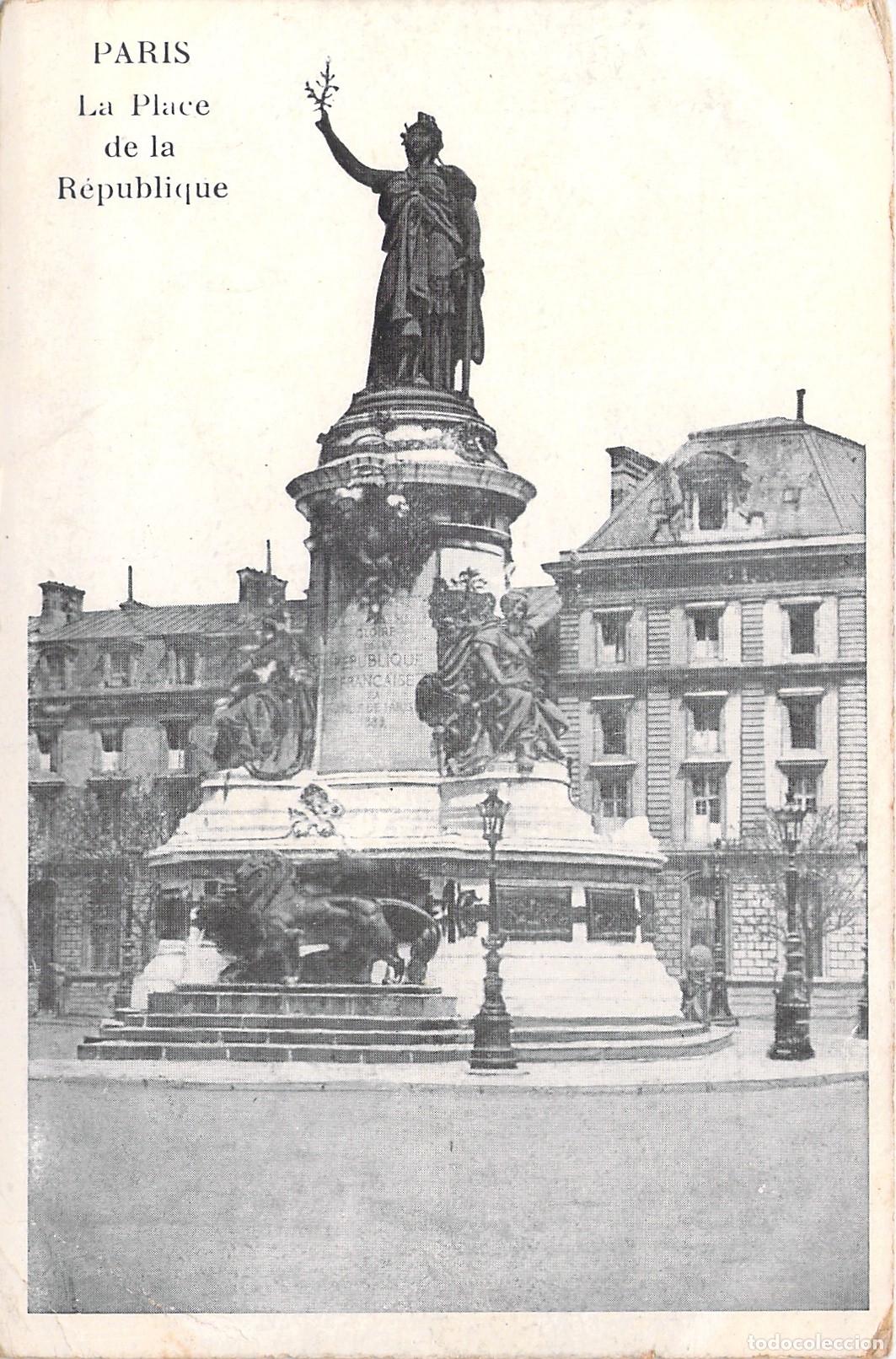 Postales: Postal de la Plaza de la Rep&uacute;blica con el Monumento, Par&iacute;s, Francia