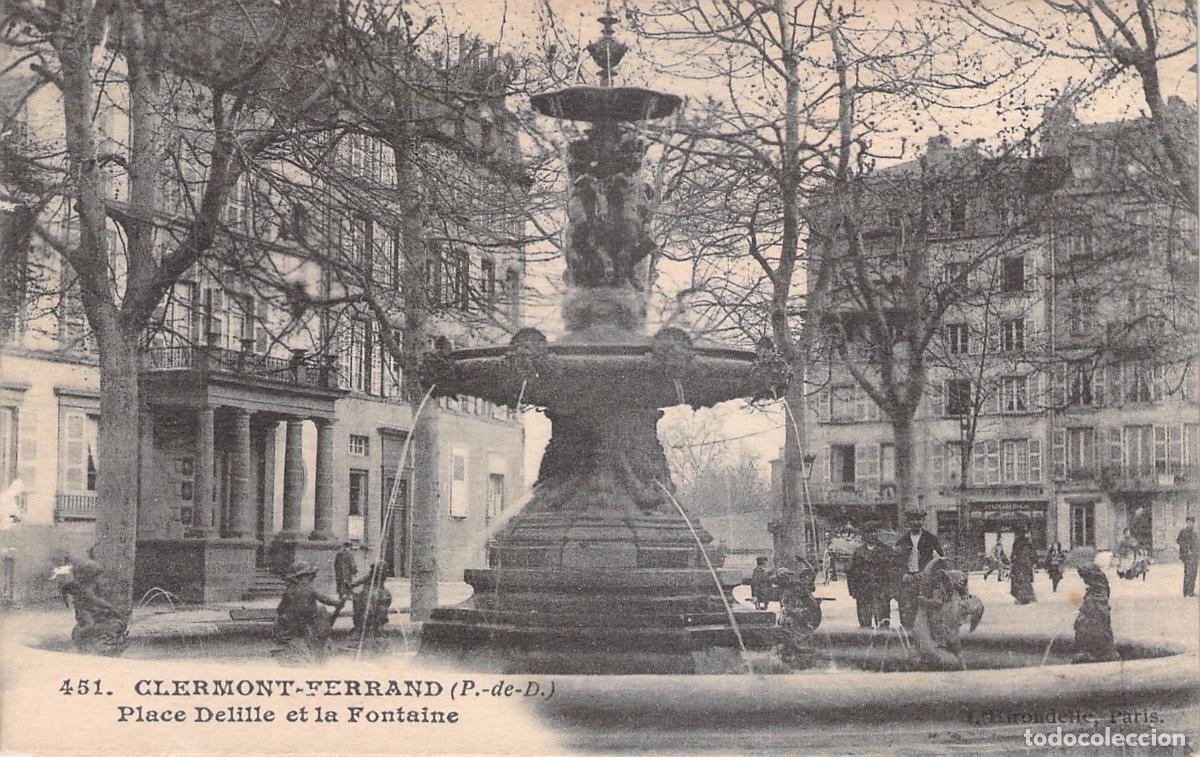 Cartes Postales: Tarjeta Postal de la Place Delille y la Fuente en Clermont-Ferrand
