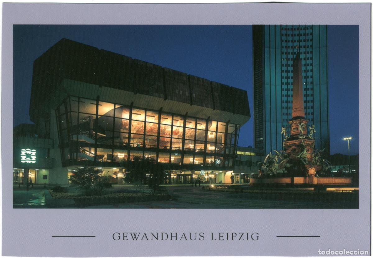 Postales: LEIPZIG_Gewandhaus und Mendebrunnen_Br&uuml;ck & Sohn. Photo Punctum/ Arquitectura Teatros Alemania