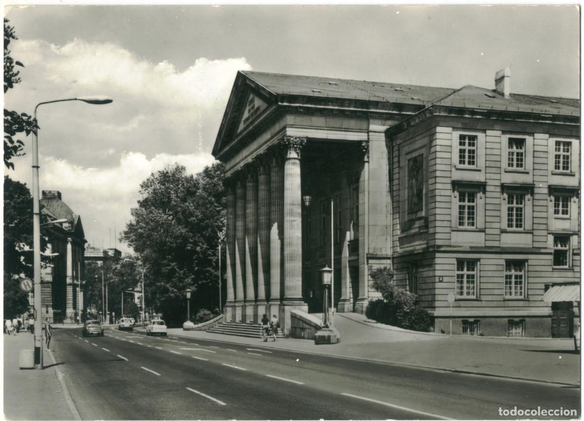 Postales: MEINIGEN_Theater_Bild und Heimat. Photo Kampmann / Arquitectura Teatros Alemania