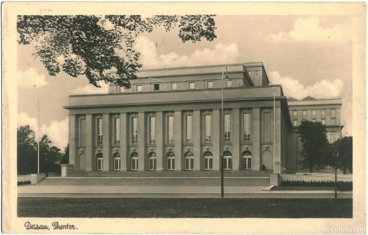 Postcards: DESSAU_Theater_Teco & Trinks; 37 / Arquitectura Teatros Alemania