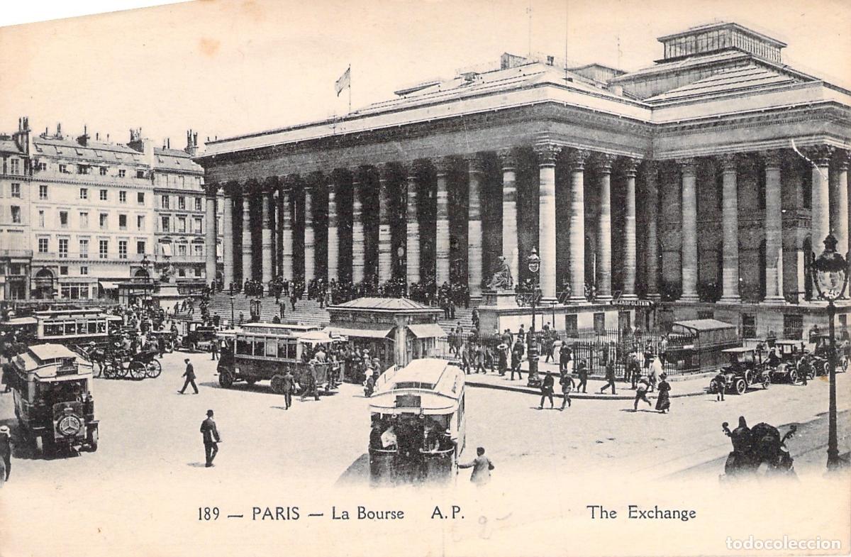 Postales: Postal de Par&iacute;s - Edificio de La Bourse y Escena Callejera