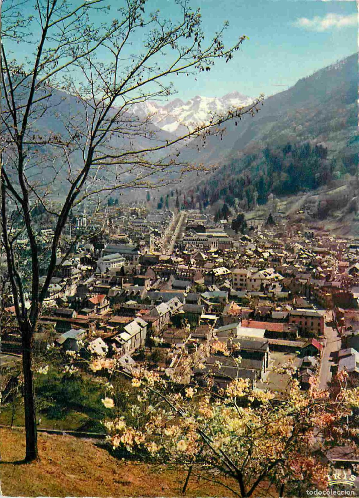 Cartes Postales: Francia - Carte Postale - 31 - Luchon - vue g&eacute;n&eacute;rale de la station au fond le massif de v&eacute;nasque alt