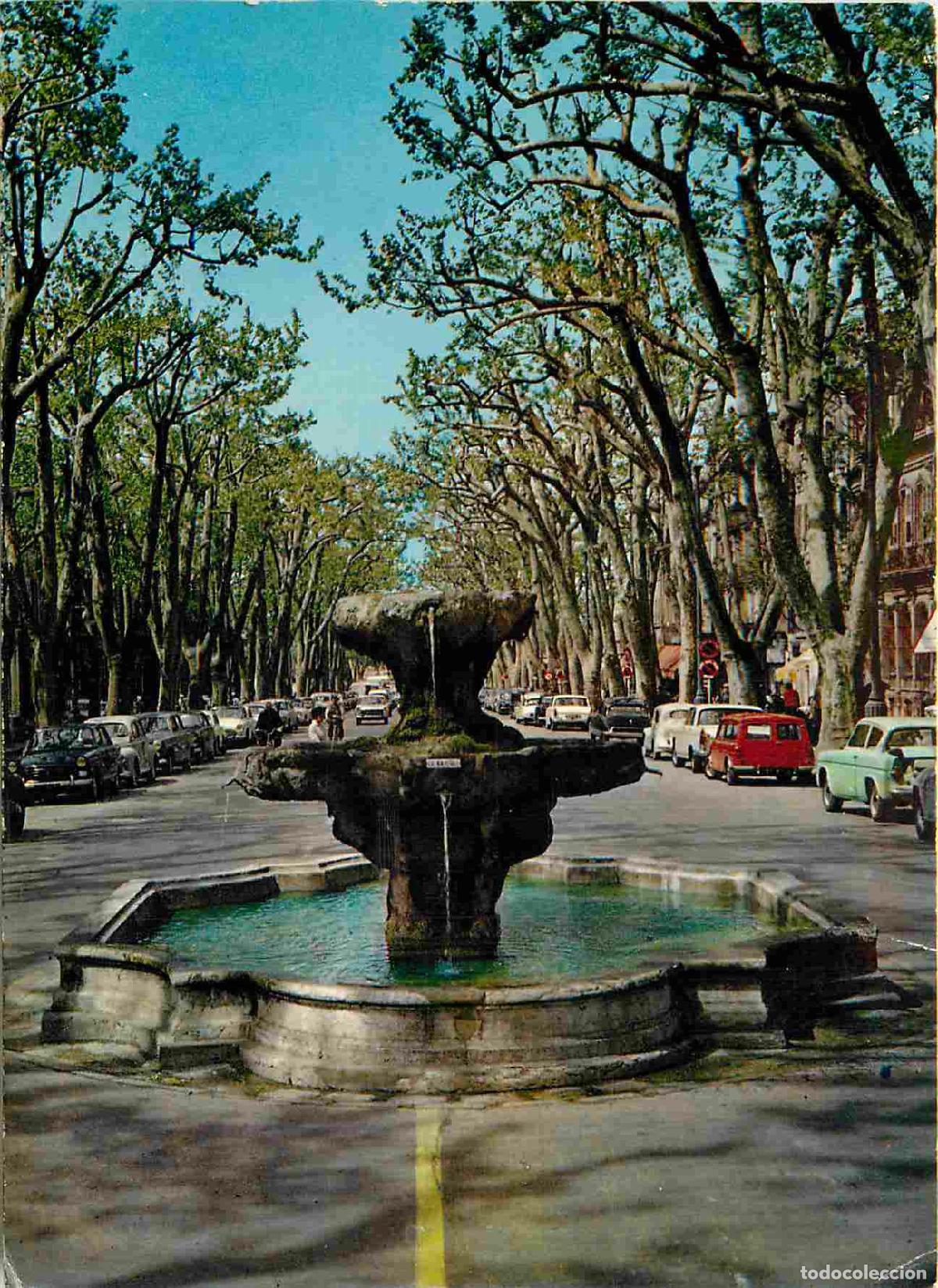 Postcards: Francia - Carte Postale - 13 - Aix-en-Provence - Fontaine des Neuf Canons sur le cours Mirabeau - Au