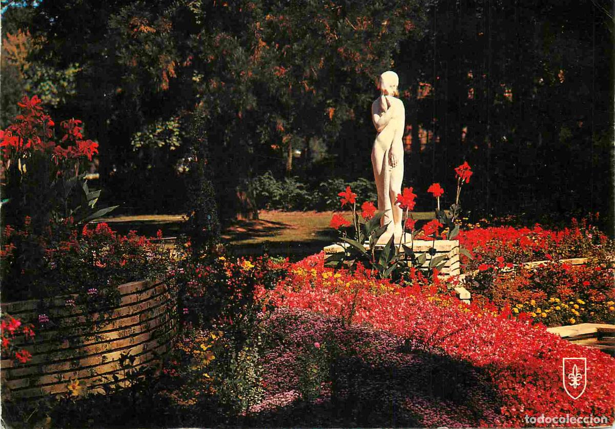 Postkarten: Francia - Carte Postale - 03 - Vichy - Un coin du parc - Statue - Fleurs - CPM - Voir Scans Recto-Ve