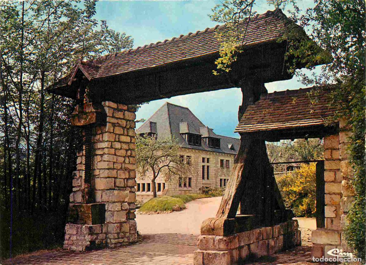 Cartoline: Francia - Carte Postale - 27 - Le bec-hellouin - Monast&egrave;re sainte Fran&ccedil;oise romaine - Le portail d'e