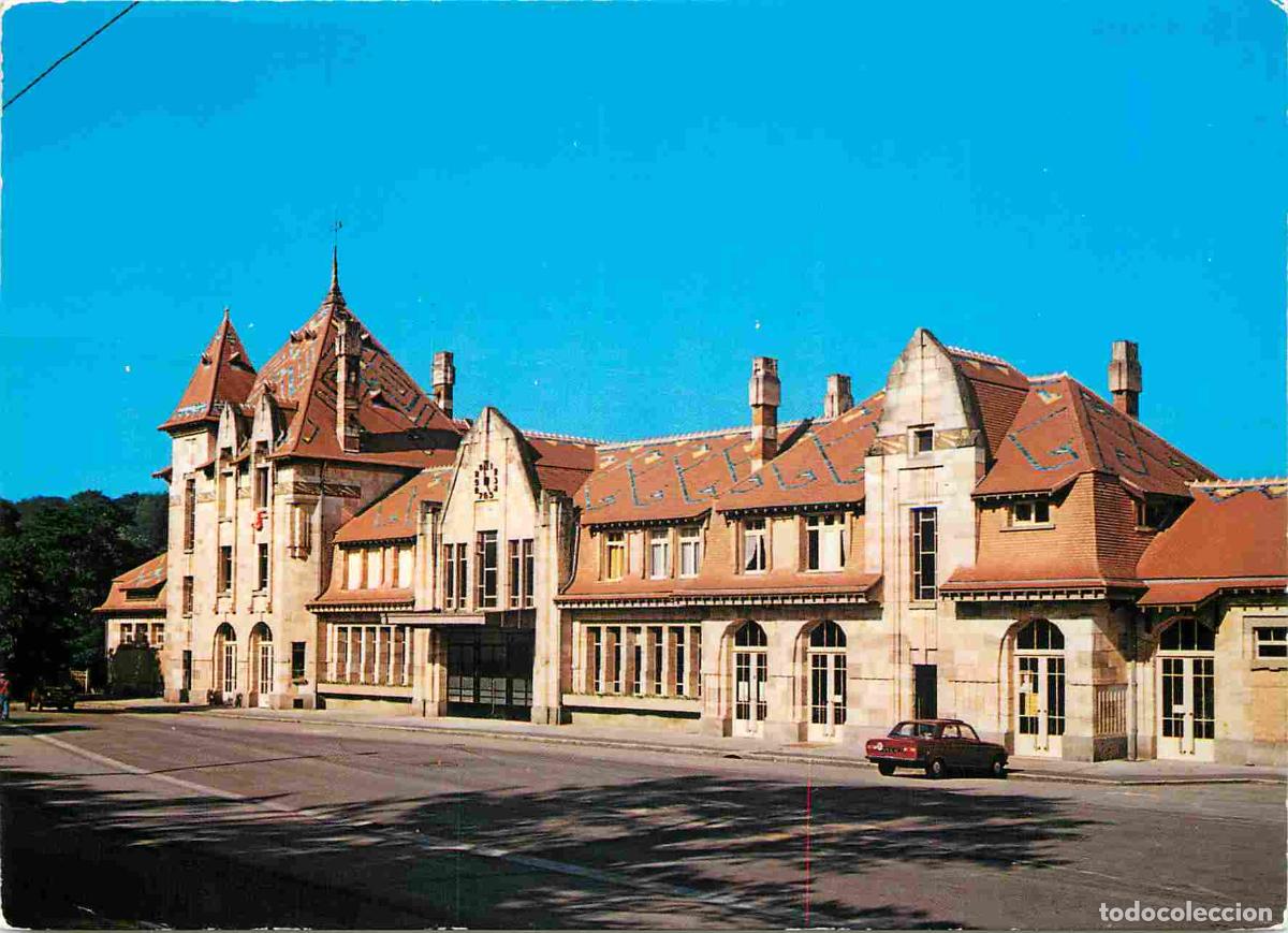 Cartes Postales: Francia - Carte Postale - 03 - Neris-les-bains - Le Pavillon du Lac Ancienne Gare - Automobiles - CP