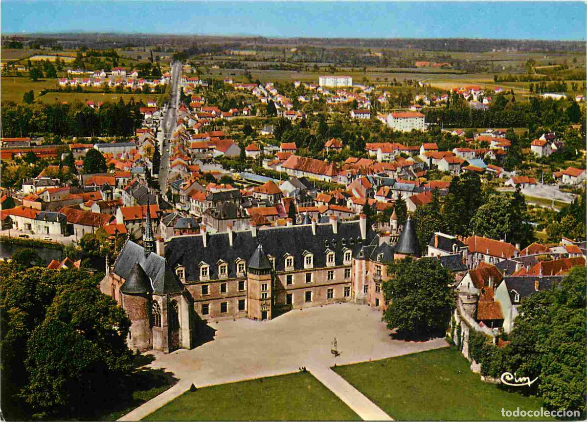 Cartes Postales: Francia - Carte Postale - 03 - Lapalisse - Vue g&eacute;n&eacute;rale a&eacute;rienne et le ch&acirc;teau - CPM - Voir Scans Re