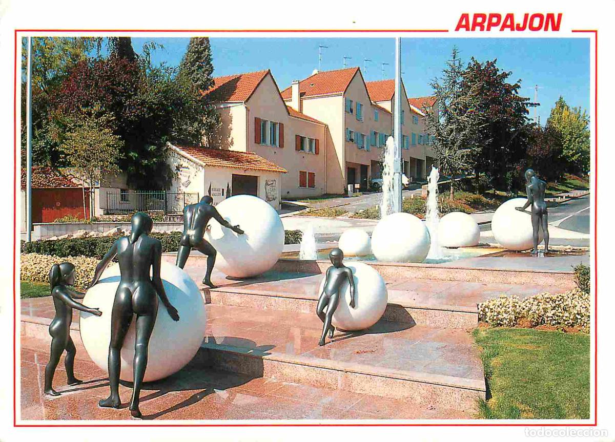 Cartoline: Francia - Carte Postale - 91 - Arpajon - Place de la porte de paris fontaine sculpt&eacute;e par fran&ccedil;ois d