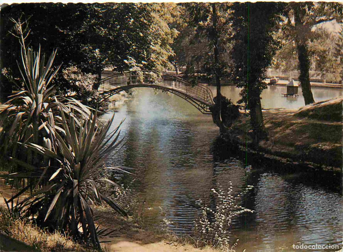 Postales: Francia - Carte Postale - 91 - Massy - La vall&eacute;e de la bi&egrave;vre Le petit pont sur le lac Situ&eacute; &agrave; &eacute;gale