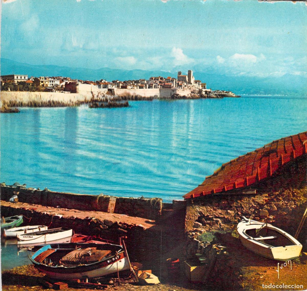 Postales: Postal de Antibes, Vista General de la Costa Azul con Barcas