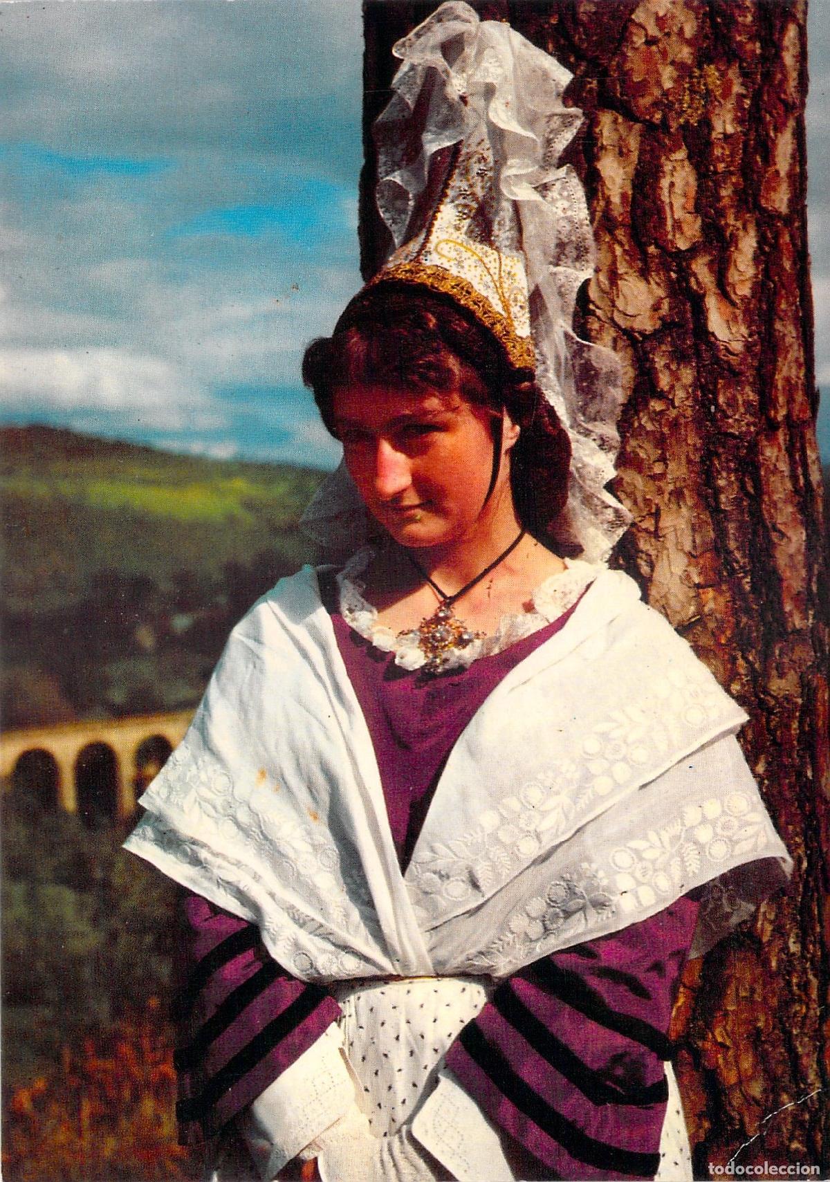 Postales: Postal de Normand&iacute;a: Joven con Traje Tradicional y Cofia, Francia