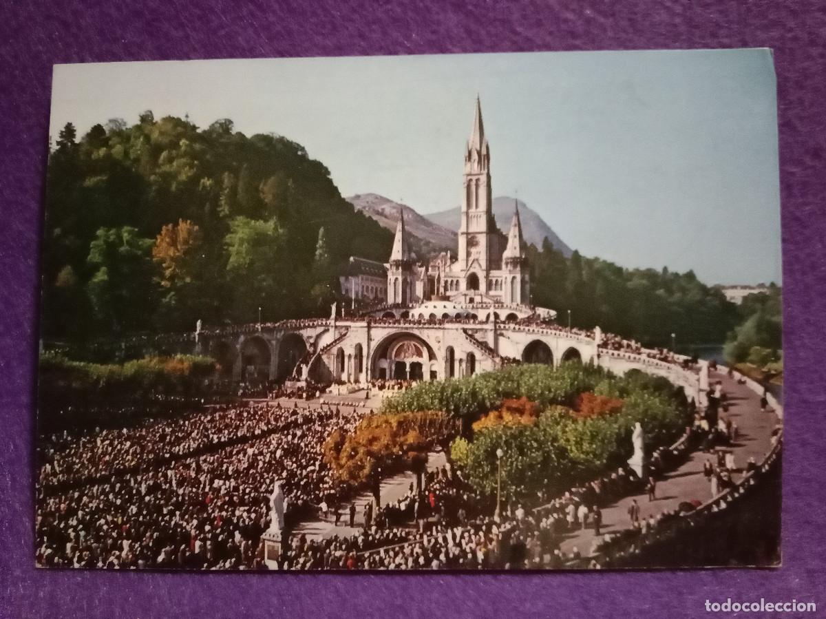 Postales: Postal - Francia - Lourdes - Altos Pirineos - La Bas&iacute;lica y la Esplanada