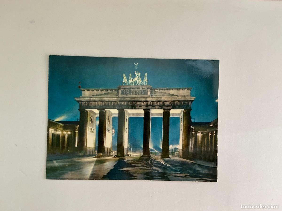 Postcards: Antigua Postal Berl&iacute;n. Puerta de Brandeburgo Nocturna. Ed. Hans Andres Verlag. Sin Circular. A&ntilde;os 50