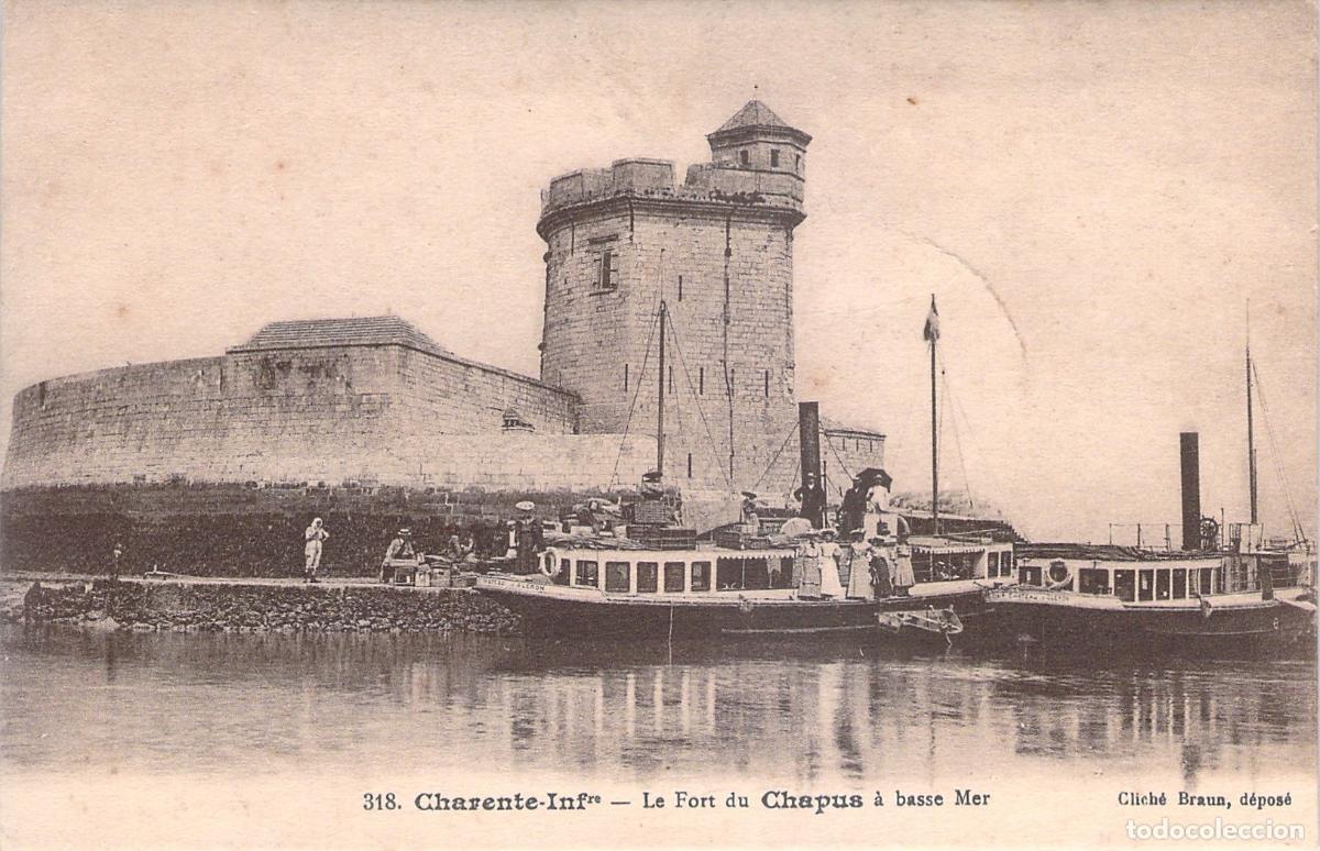 Postais: Postal de Fort du Chapus en Marea Baja con Barcos, Charente