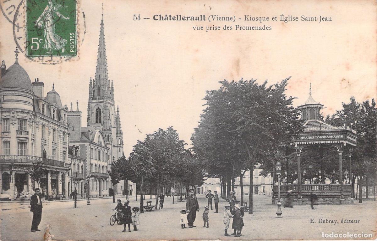 Postais: Postal de Ch&acirc;tellerault, Francia - Quiosco e Iglesia de Saint-Jean