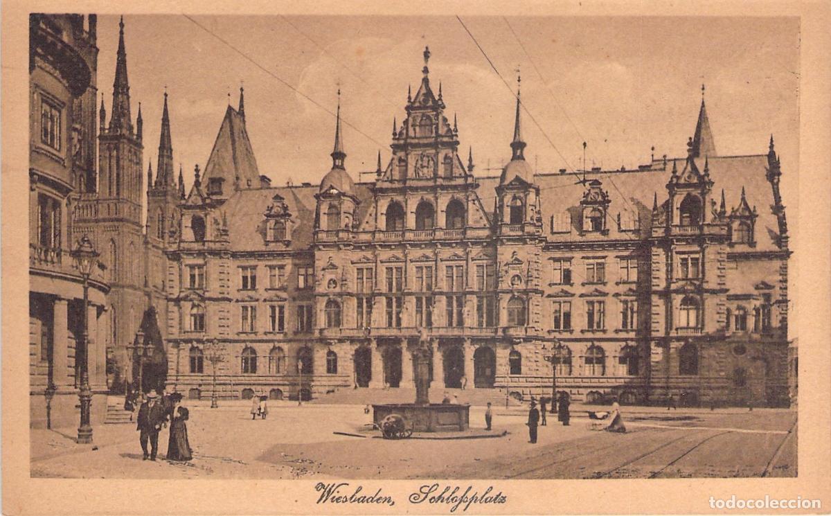 Postales: Postal de Schlossplatz y Ayuntamiento en Wiesbaden