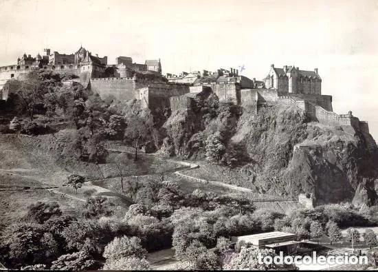 Postales: POSTAL ANTIGUA ESCOCIA CASTILLO DE EDIMBURGO Postal circulada 1964