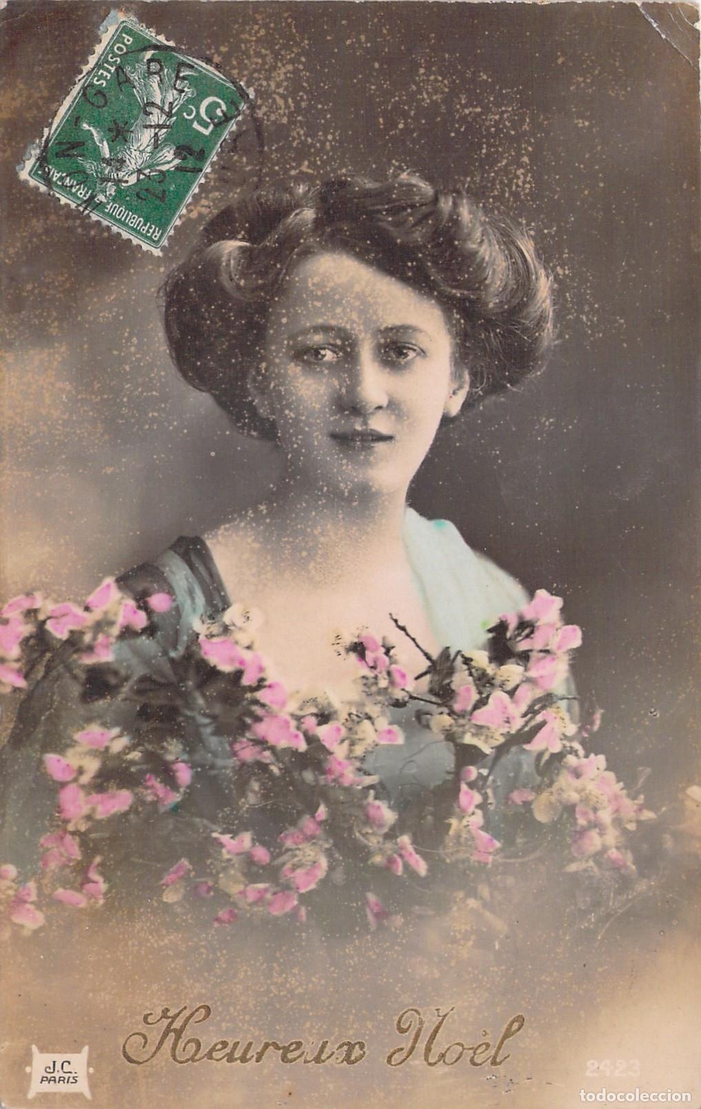 Postcards: Postal Francesa Heureux No&euml;l Retrato de Mujer con Flores J.C. Paris