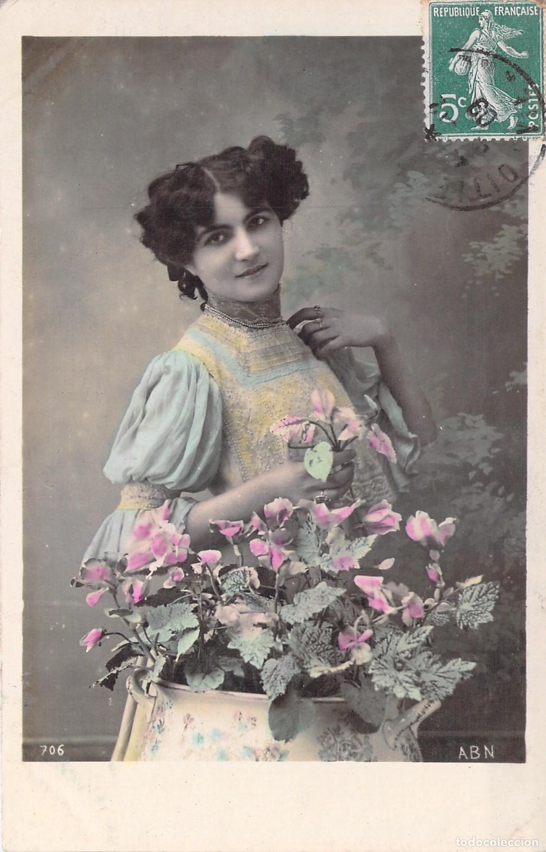 Postales: Postal Francesa de Retrato de Mujer con Flores Belle &Eacute;poque