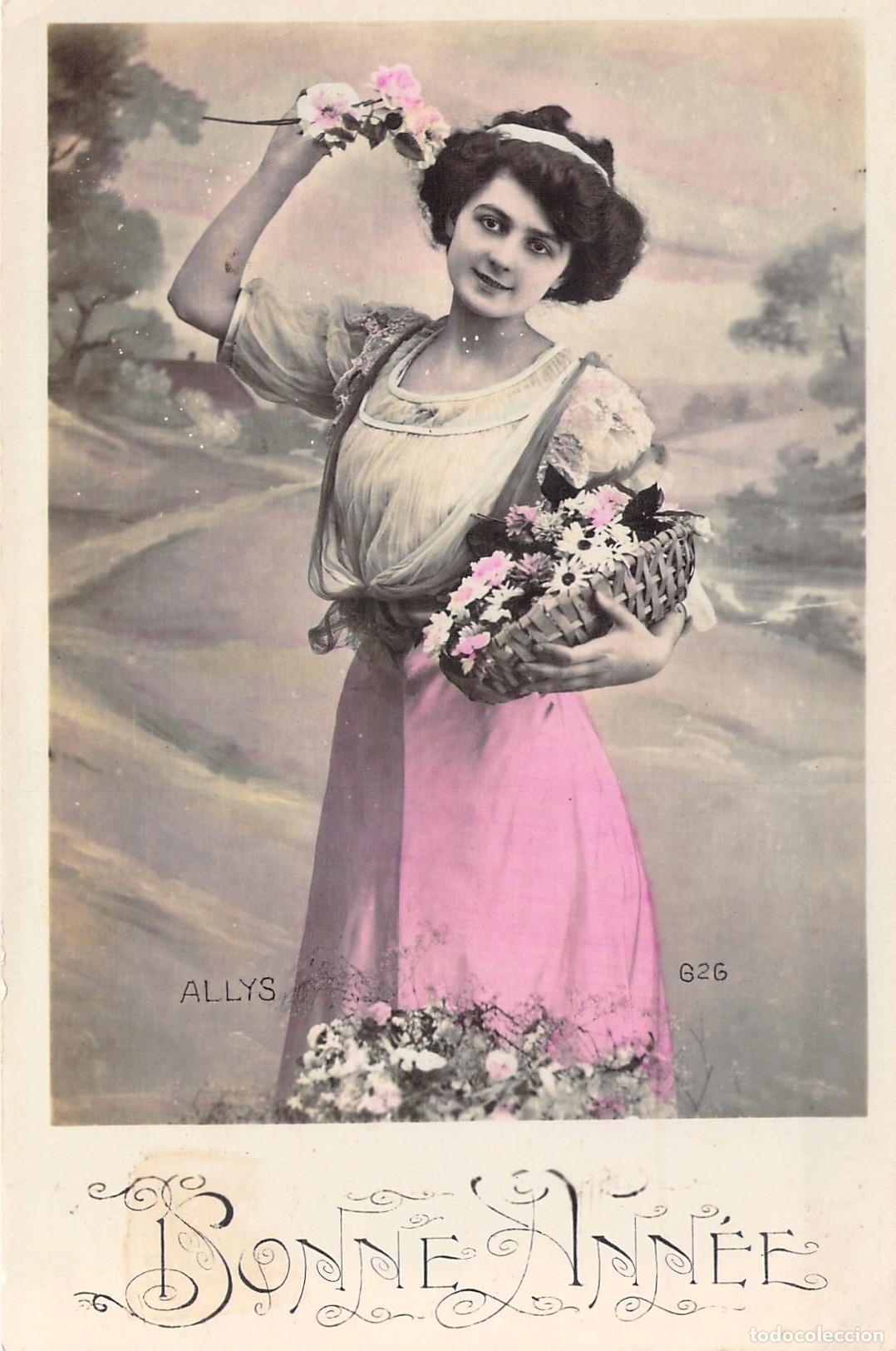 Postales: Postal Francesa de A&ntilde;o Nuevo Bonne Ann&eacute;e Retrato de Mujer con Flores