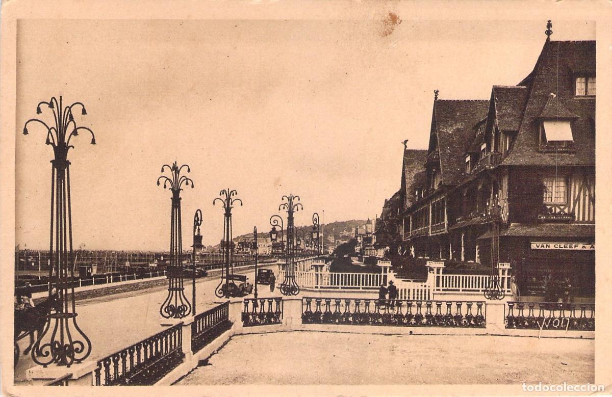 Postais: Postal de Deauville La Promenade y el Hotel Normandy Francia