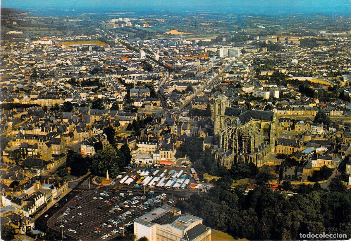 Postales: Postal de Vista A&eacute;rea de Le Mans con la Catedral
