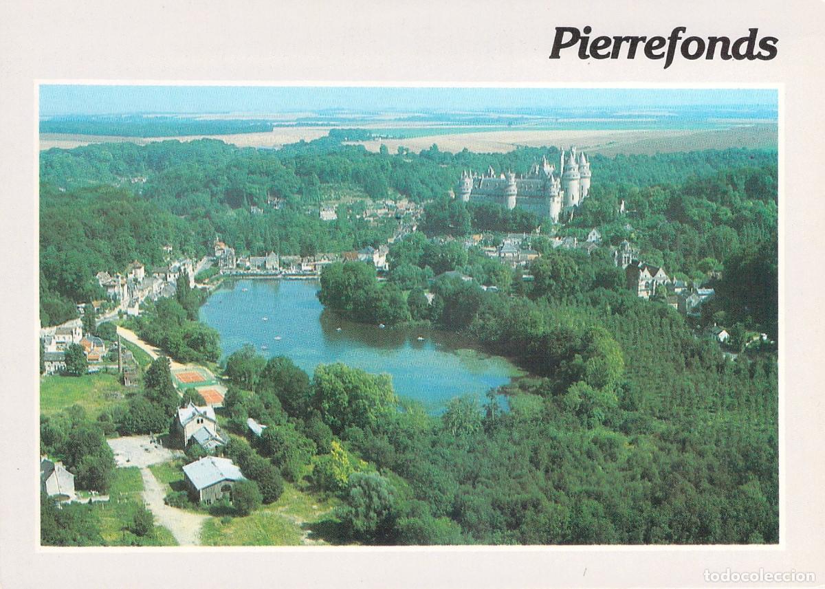 Postales: Postal de Vista A&eacute;rea del Castillo de Pierrefonds Francia