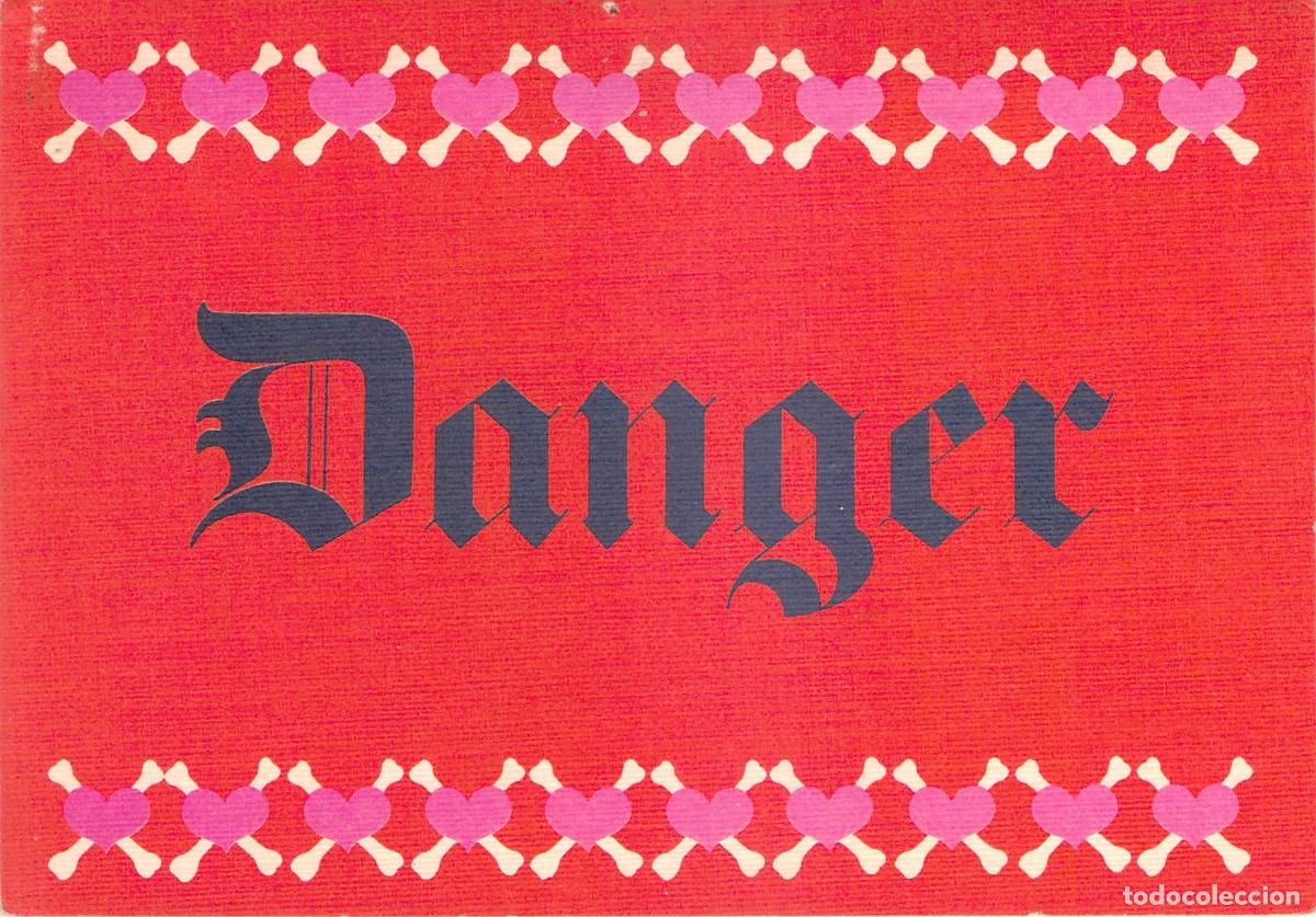 Postales: Postal de Dise&ntilde;o Gr&aacute;fico Danger con Corazones y Huesos Publistar