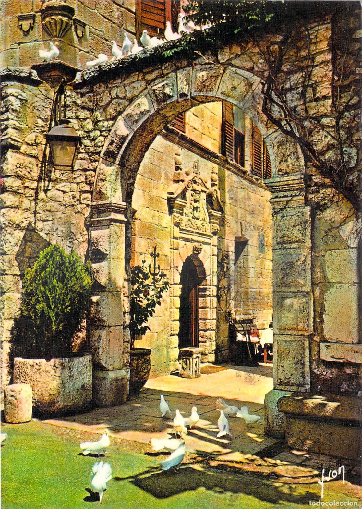 Postales: Postal de las Palomas Blancas en Saint-Paul-de-Vence