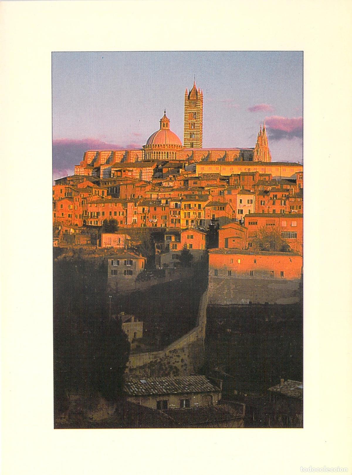 Postales: Postal Panorama de Siena con la Catedral al Atardecer