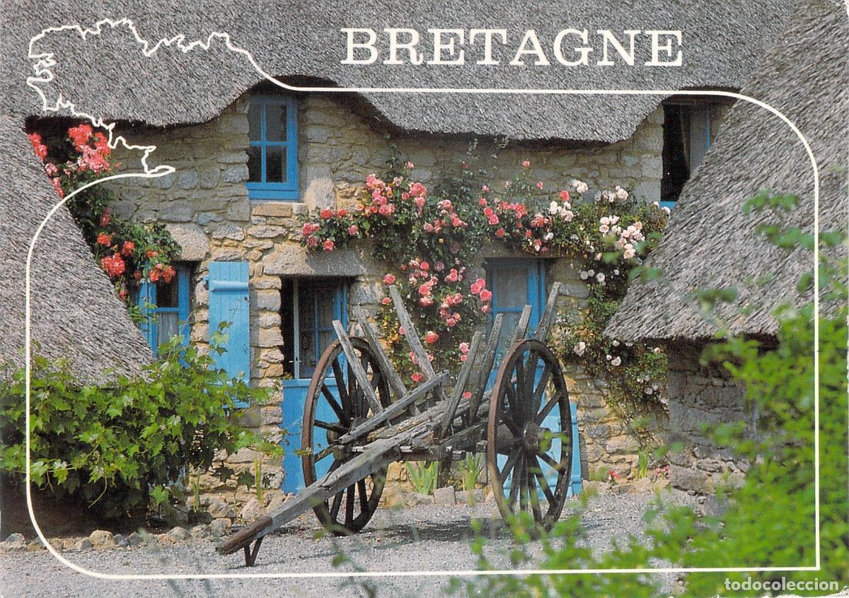 Postais: Postal Caba&ntilde;a de Paja con Flores en Breta&ntilde;a Francia