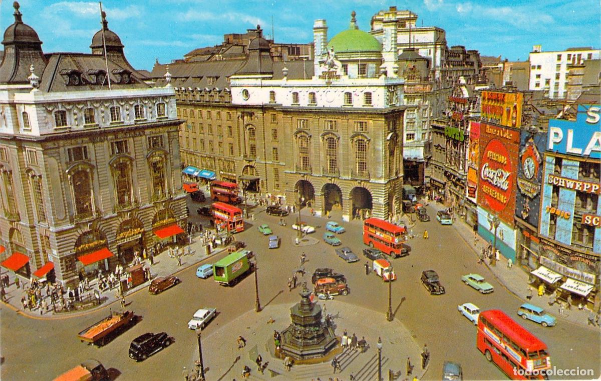 Postales: Postal de Piccadilly Circus en Londres con Autobuses Rojos