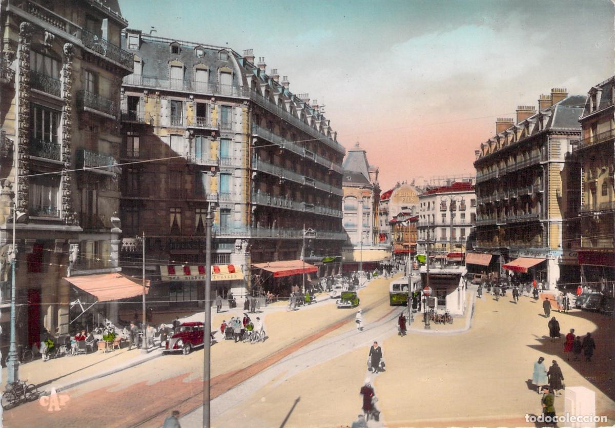 Postales: Postal de Grenoble - Rue F&eacute;lix Poulat y Place Grenette
