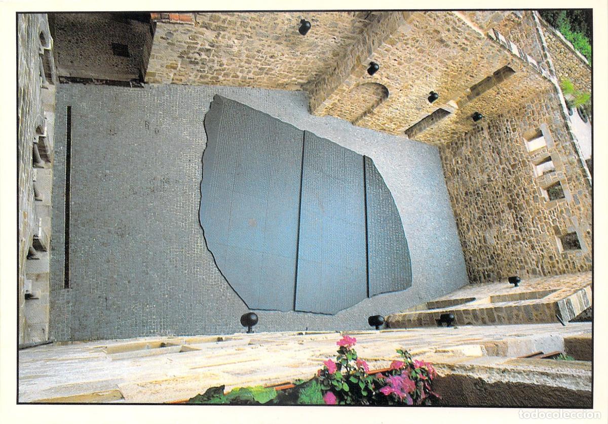 Postales: Postal de la Plaza de las Escrituras y Piedra de Rosetta en Figeac, Francia