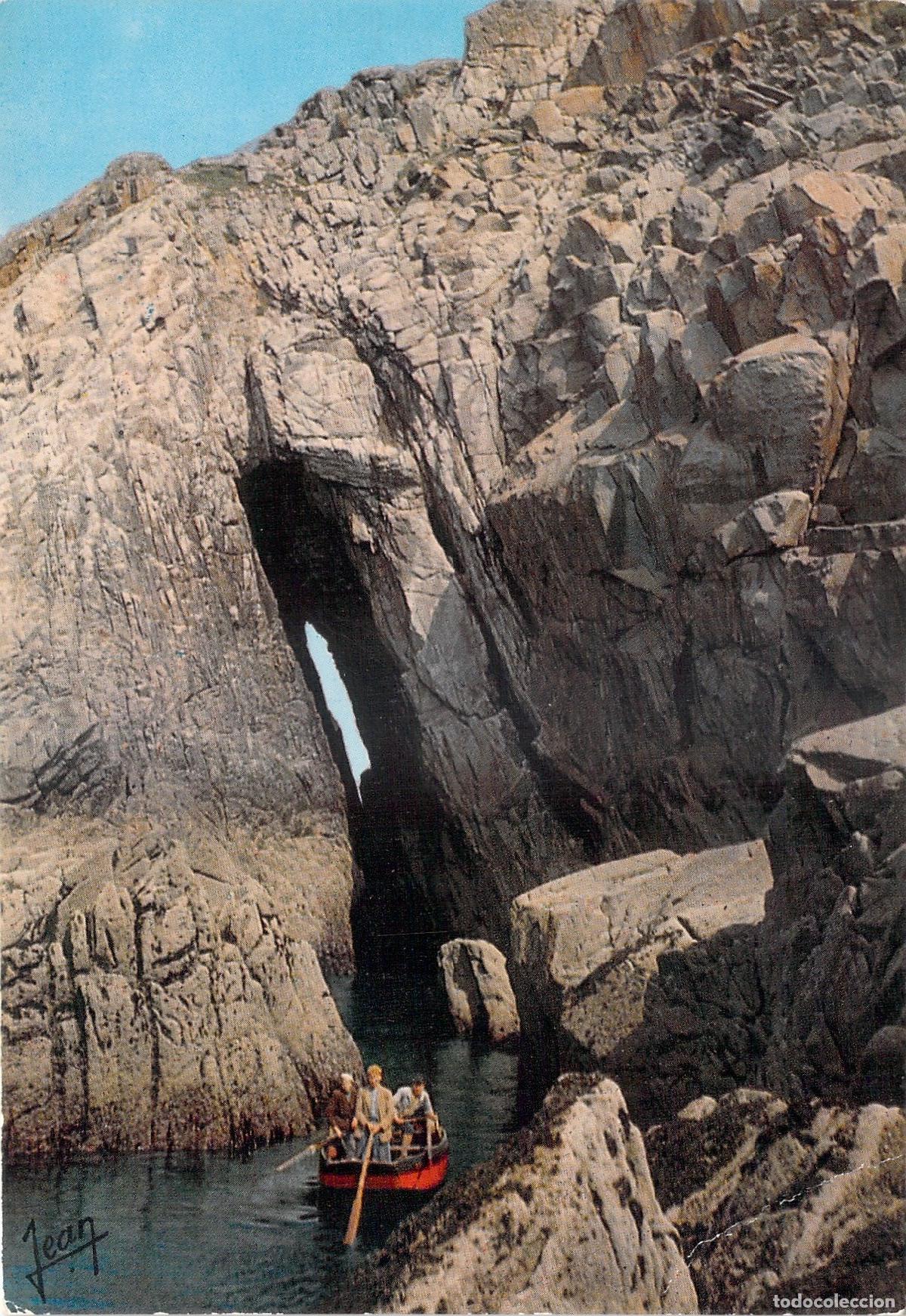 Postales: Postal de La Pointe du Raz, El T&uacute;nel de los Cormoranes, Breta&ntilde;a