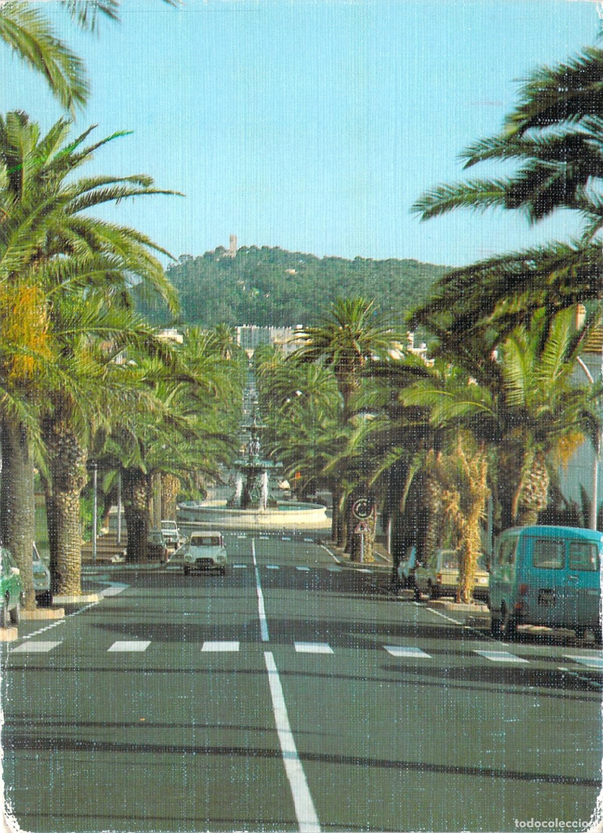 Postales: Postal de Hy&egrave;res les Palmiers Avenue Godillot y la Fuente Francia