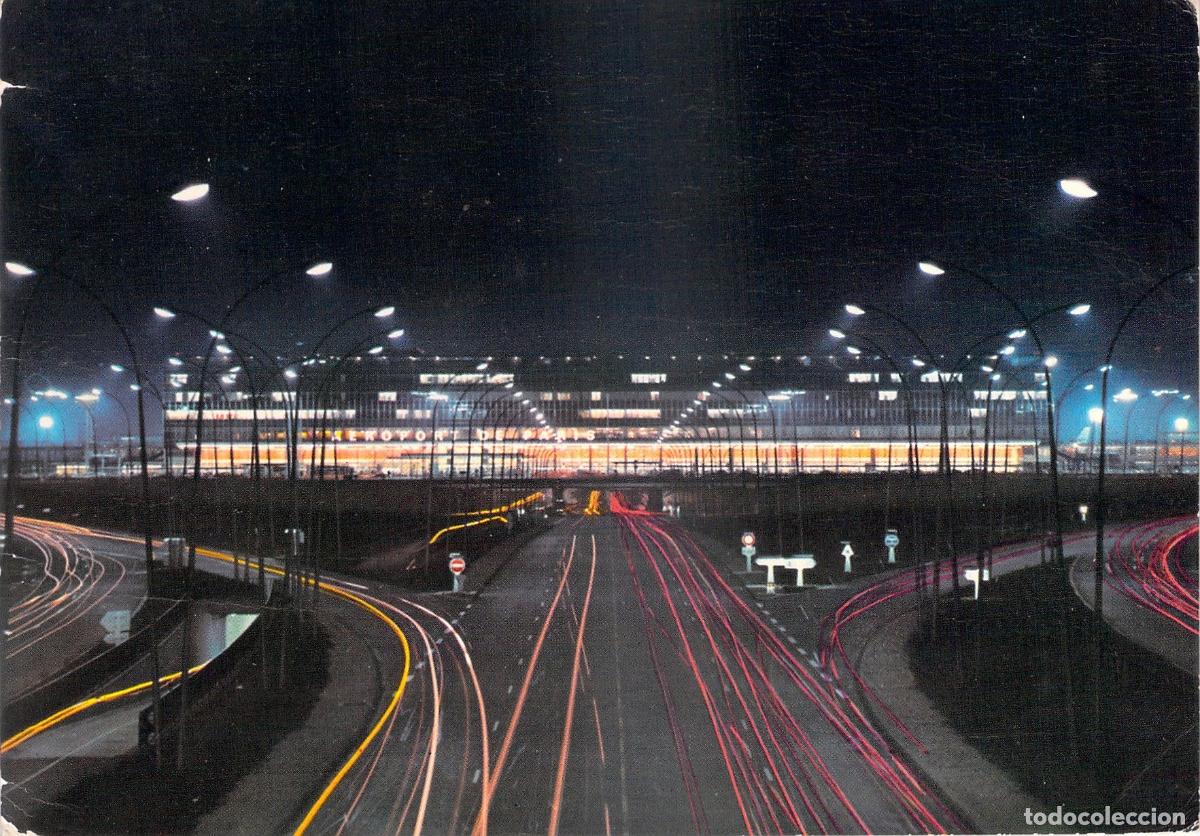 Postales: Postal del Aeropuerto de Par&iacute;s-Orly con Vista Nocturna