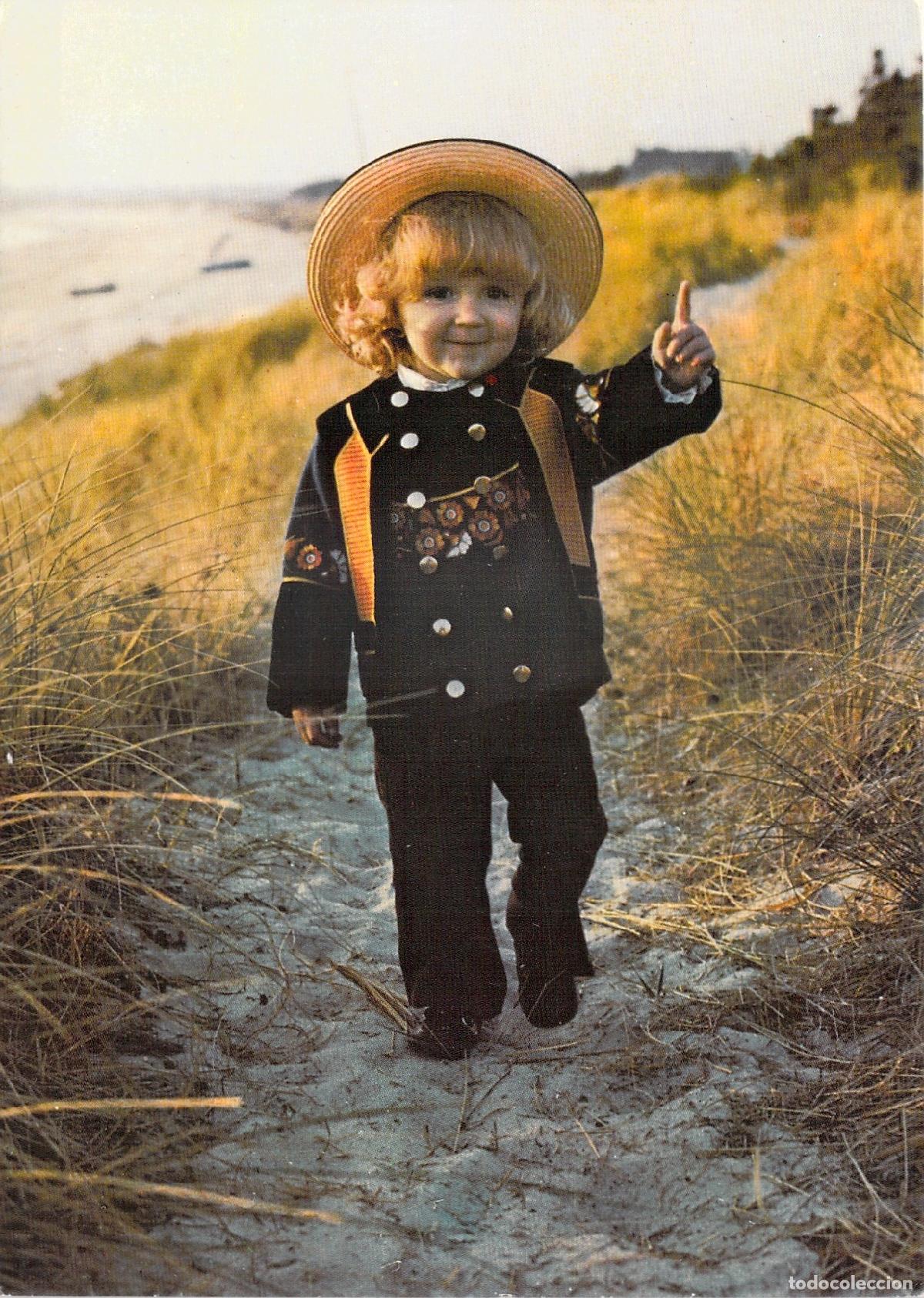 Cartes Postales: Postal de Ni&ntilde;o con Traje Tradicional de Breta&ntilde;a, Cornualles, Francia