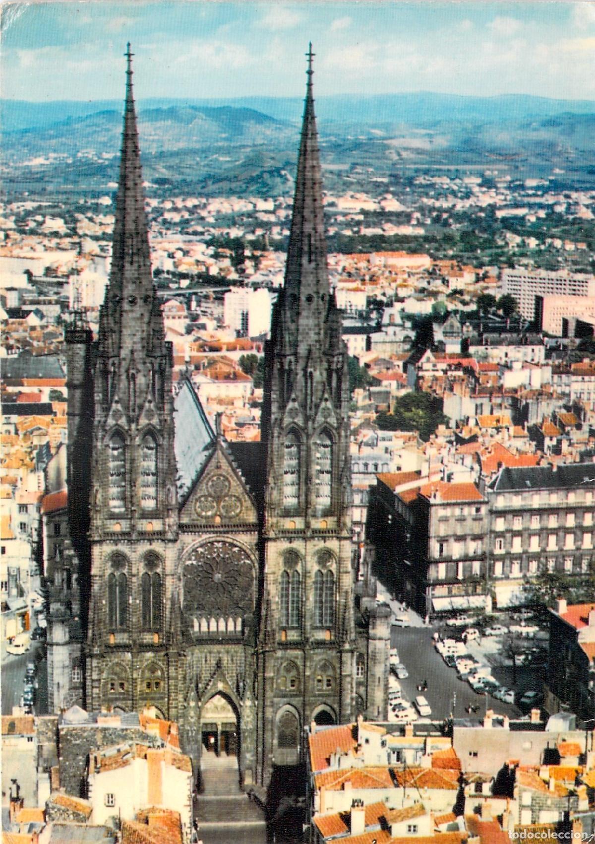 Postcards: Postal de la Catedral de Clermont-Ferrand, Vista A&eacute;rea