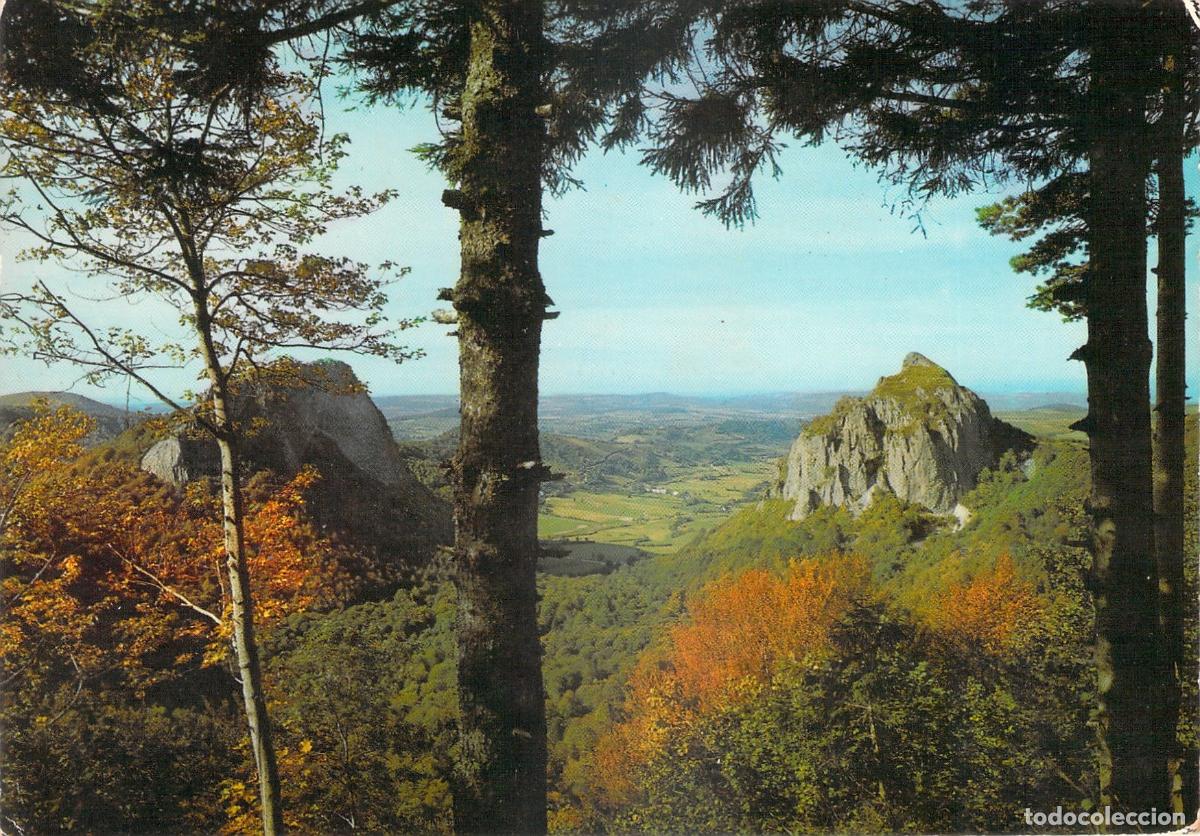 Postales: Postal de las Rocas Tuili&egrave;re y Sanadoire, Auvergne, Francia