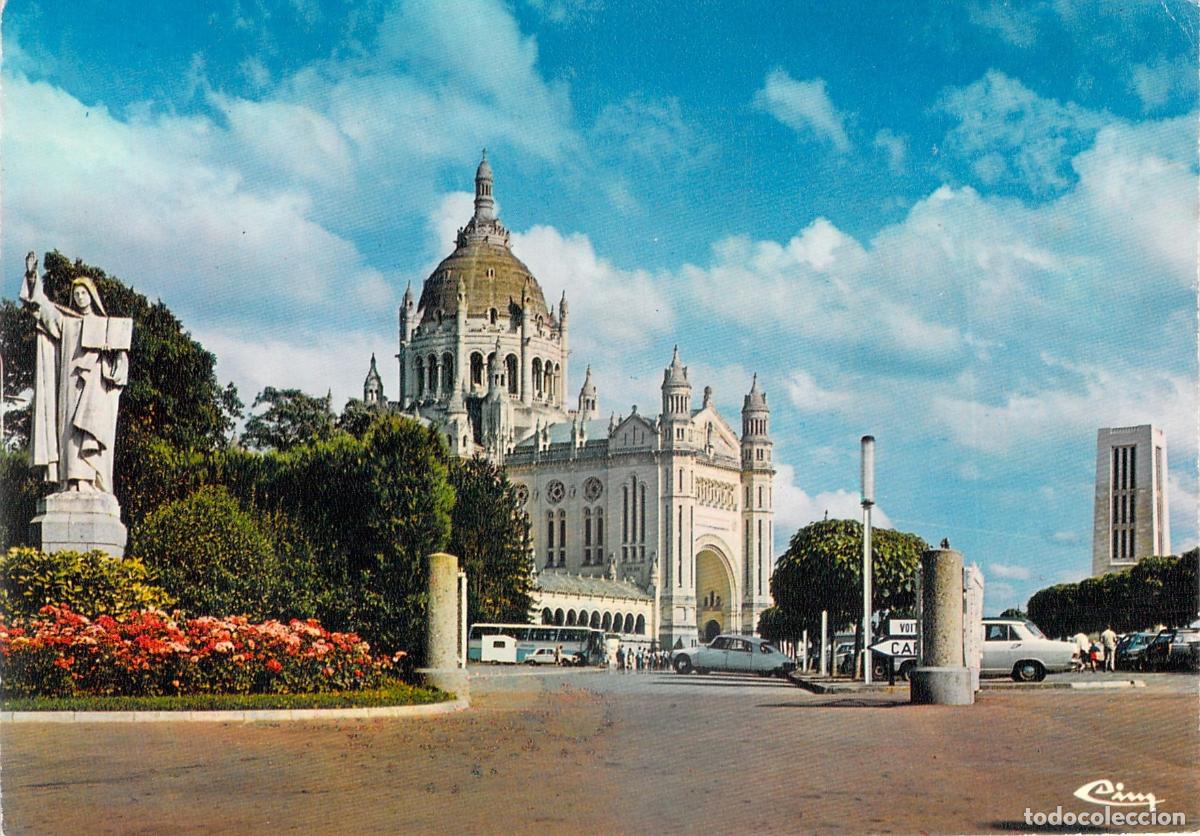 Postales: Postal de la Bas&iacute;lica de Santa Teresa de Lisieux, Francia