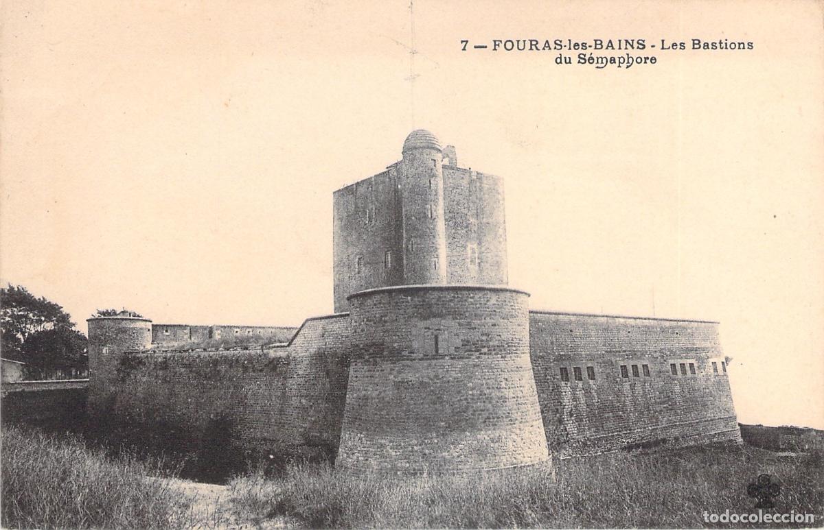 Postales: Postal de los Bastiones del Sem&aacute;foro en Fouras-les-Bains, Francia