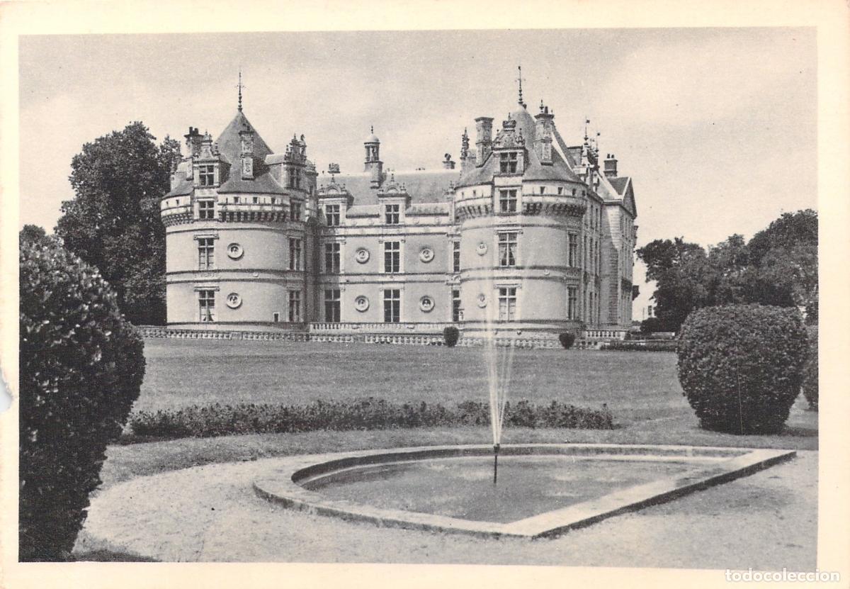 Postales: Postal del Castillo de Le Lude y su Jard&iacute;n con Fuente en Sarthe