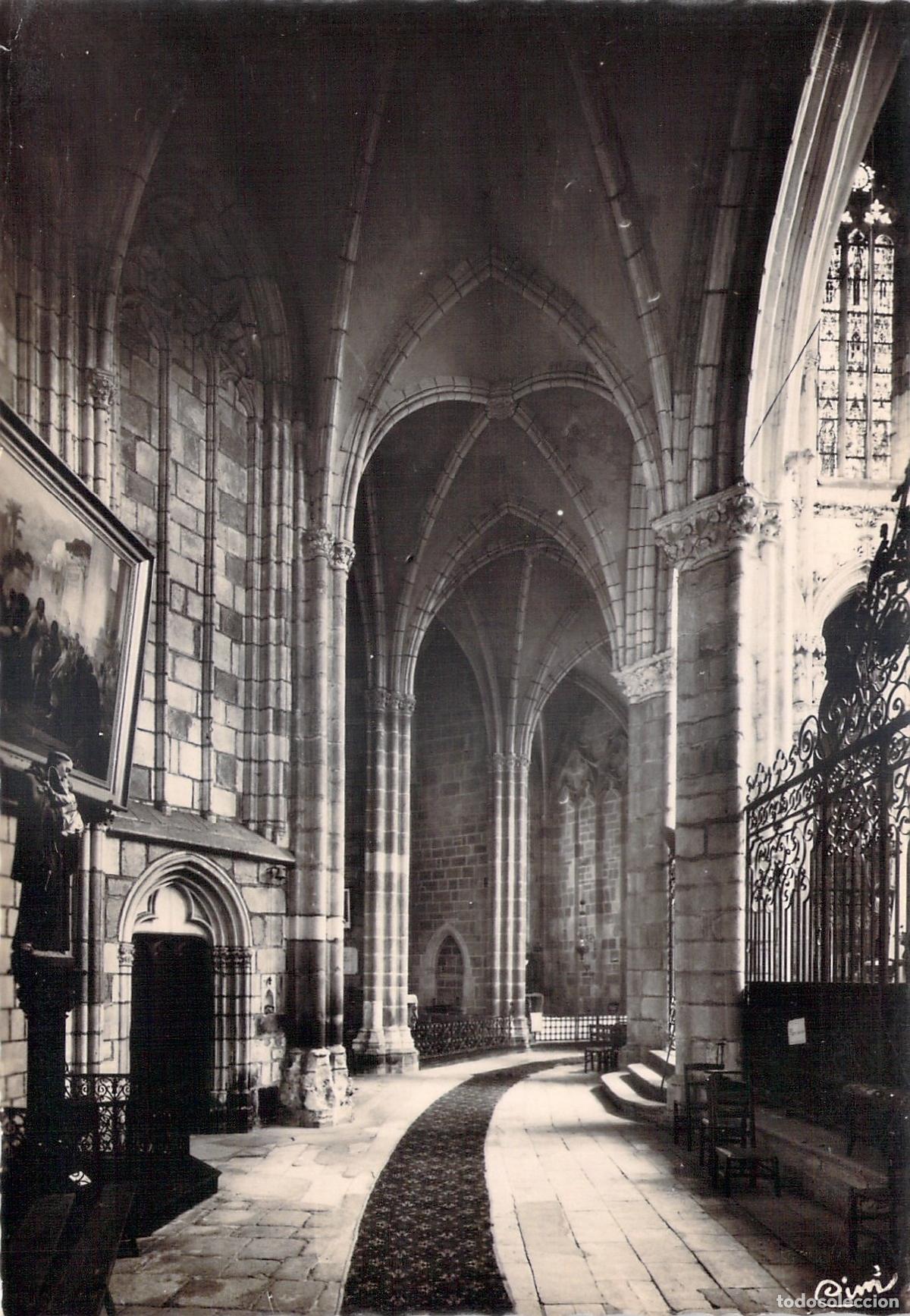 Postales: Postal Bas&iacute;lica Notre-Dame de l'Epine, Transepto Norte, &Eacute;vron