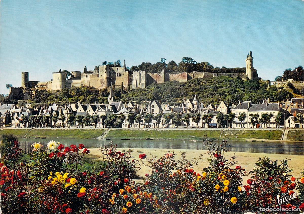 Postales: Postal del Castillo de Chinon sobre el R&iacute;o Vienne