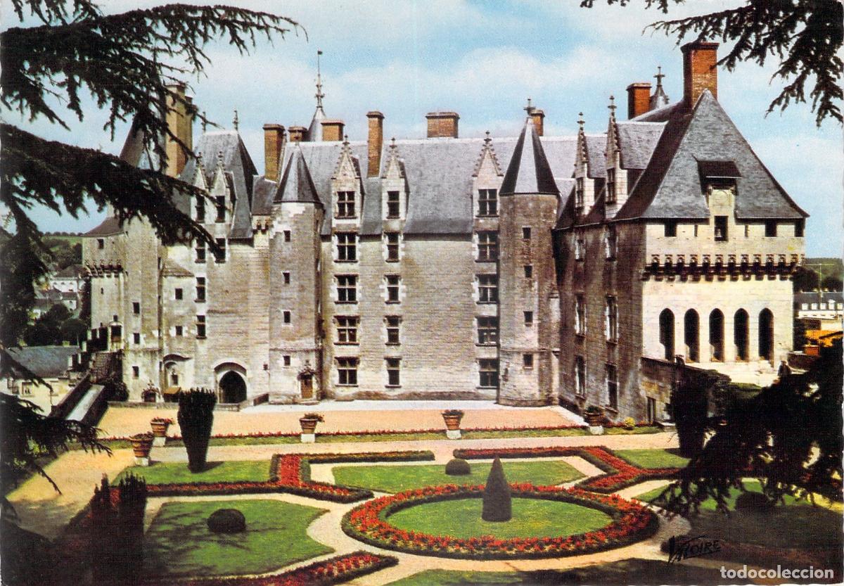 Postales: Postal Castillo de Langeais desde los Jardines Francia
