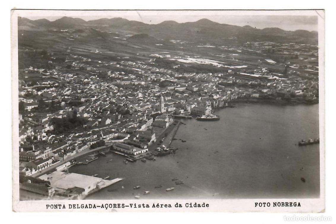 Postales: PORTUGAL, Azores / A&ccedil;ores. Ponta Delgada. Circulada a Barcelona en marzo de 1951. Sin sello.